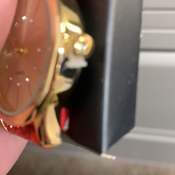 Avon Glitter Sparkle Strap Watch Red Brand New in Box - Picture 5 of 15